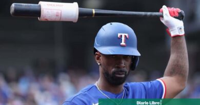 Andrew McCutchen se une al roster inaugural de los Rangers