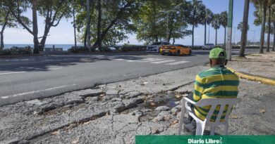 Badén en calle San Gerónimo amenaza la seguridad de conductores