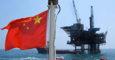 China frena aumento de combustible ante disparada del petróleo