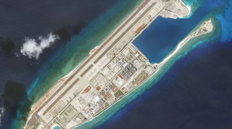 China transforma arrecife en isla estratégica para comercio y control