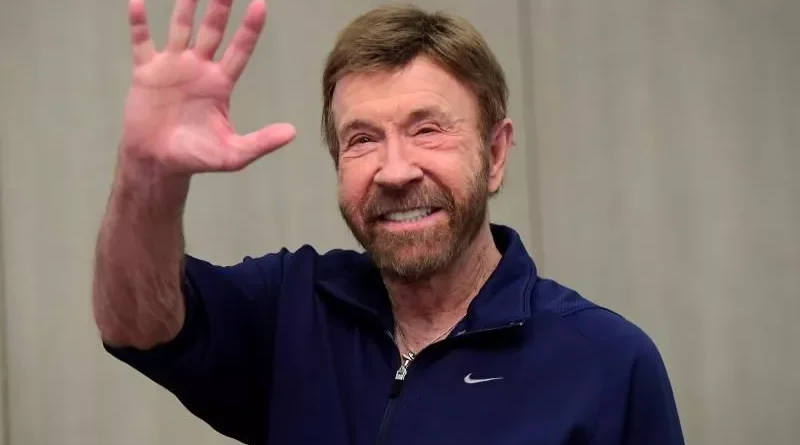 Chuck Norris hospitalizado por percance de salud inesperado