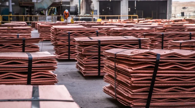 Cobre pierde impulso: Macquarie alerta sobre sobreoferta y corrección