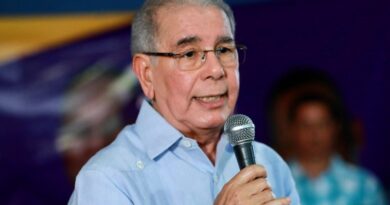 Danilo Medina critica la actual gestión como caricatura de gobiernos