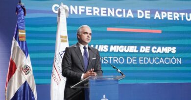 Educación impulsa empleo juvenil con 360 talleres y 23 títulos
