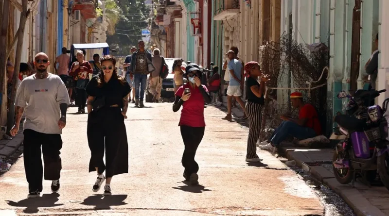 Expertos cuestionan reformas en Cuba ante crisis persistente