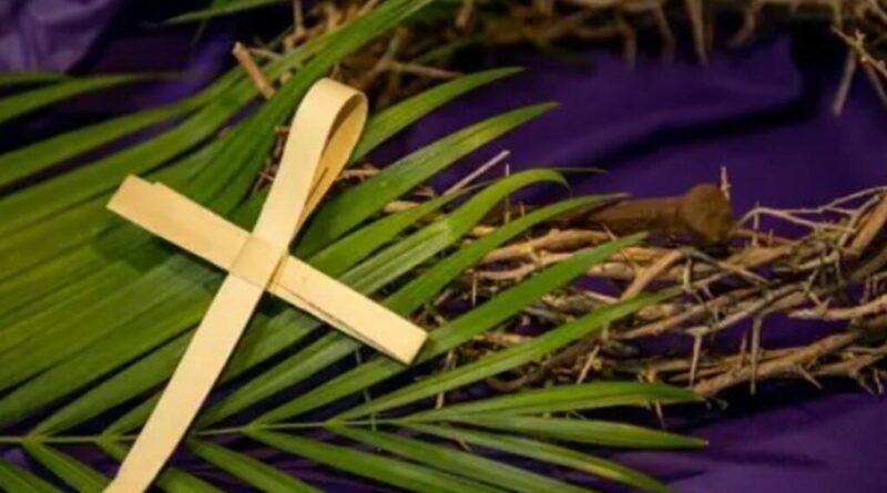 Fieles celebran Domingo de Ramos, arranca la Semana Santa