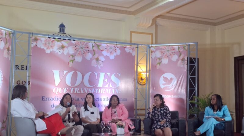 Fundación Proyecto de Empoderamiento Social celebra panel "Voces que Transforman" por el Día de la Mujer