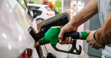 Gobierno aumenta precios del avtur y kerosene en el país