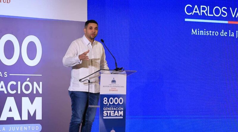 Gobierno lanza programa "Generación STEAM" con 8,000 becas