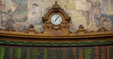 IPSA repunta 0,3% a 10.425 puntos tras dato de EE.UU.