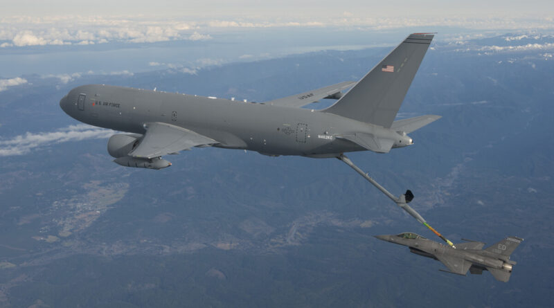 Irán denuncia ataque de grupos iraquíes a avión cisterna de EEUU