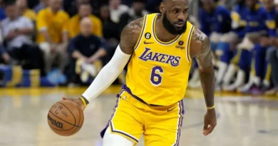 LeBron James se convierte en el líder histórico de partidos jugados
