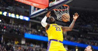 LeBron rompe récord, pero Trae Young brilla en su debut