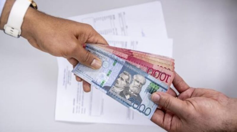 Más de 2.6 millones de dominicanos enfrentan deudas de créditos