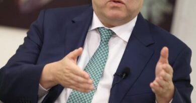 Ministro de Industria y Comercio alerta sobre fin de subsidios a combustibles