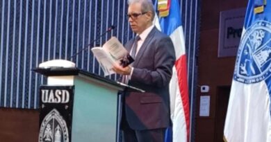 Nuevo libro revela secretos de encuestas en la actualidad