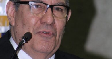 Pensamiento dicotómico: la trampa de ver todo en blanco y negro
