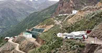 Perú aprueba estudio ambiental para millonario proyecto cuprífero