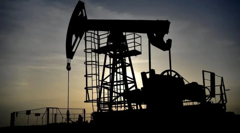 Petróleo Brent se desploma 6% por tensiones en Oriente Medio