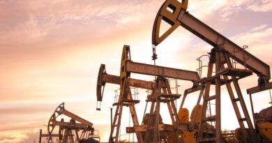Petróleo de Texas cae a 95 dólares por medidas de contención
