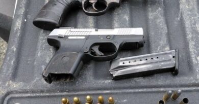 Policía mata a dos presuntos delincuentes en Bajos de Haina