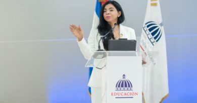 Procuradora: el sistema educativo debe formar ciudadanos responsables