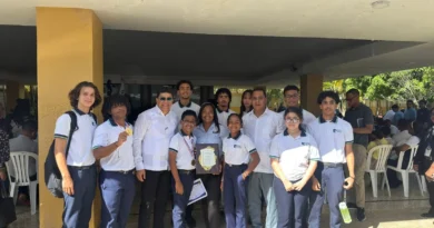 San Martín de Porres brilla en Olimpiadas SDE con reconocimiento del Alcalde