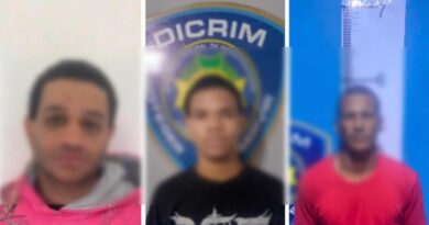 Tres hombres arrestados en Santiago por robos y asaltos