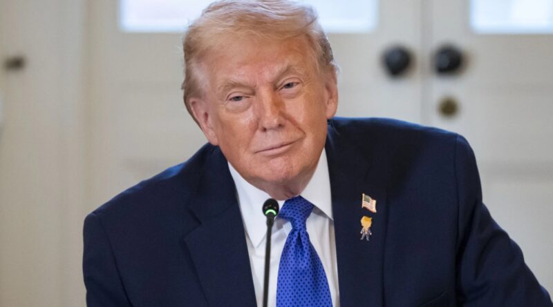 Trump promete bombardeo decisivo contra isla petrolera de Irán