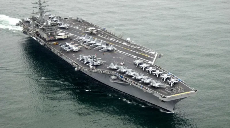 USS Nimitz y USS Gridley atracan en Panamá en gira histórica