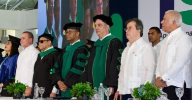 Universidad ISA celebra graduación de 92 nuevos profesionales