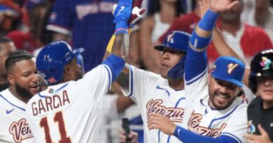 Venezuela derrota a Japón y se clasifica a semifinales del Clásico