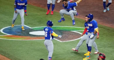 Venezuela festeja victoria sobre Japón y avanza a Los Ángeles