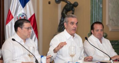 Abinader asegura que combustibles mantendrán precios esta semana