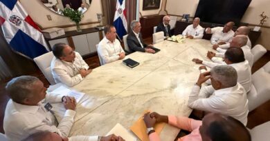 Acuerdo entre autoridades y productores para fortalecer arroz dominicano