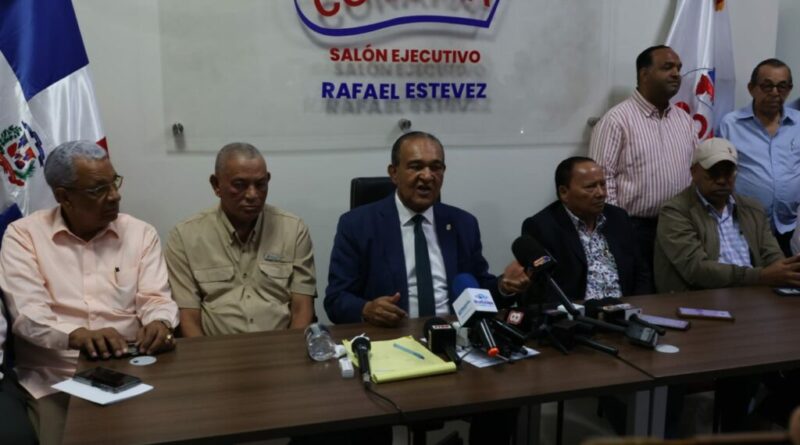 Antonio Marte denuncia pérdida de RD$50 por pasajero a Azua