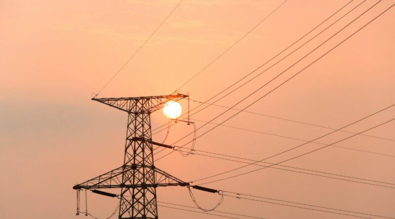 Aysén logra histórica reducción de tarifas eléctricas: baja del 14%