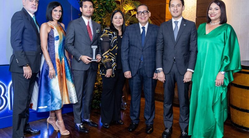 BMI Seguros honra a los destacados corredores dominicanos