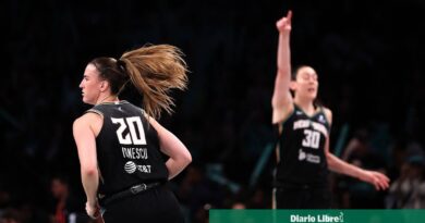 Breanna Stewart y Sabrina Ionescu confirman renovación con Liberty