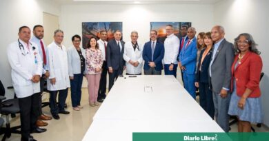 Candidato a rector de la UASD impulsa IA en formación médica