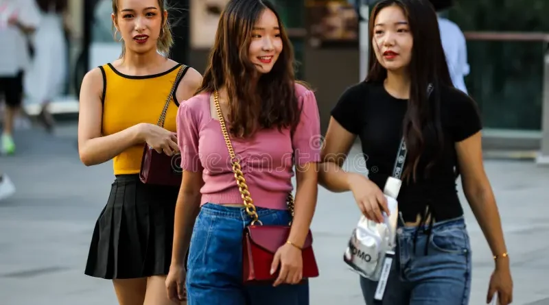Compensación o cosificación: el pago del novio en China divide a mujeres
