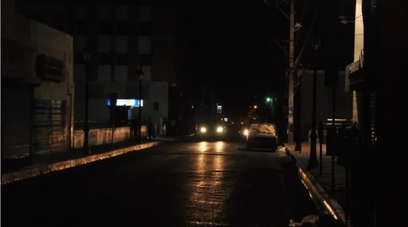 Crisis energética deja a un 43 % de Cuba sin corriente este sábado