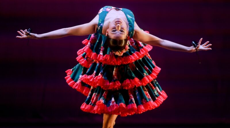 Danza Mundial deslumbra en el Teatro Nacional con su arte
