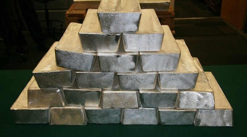 Déficit de plata provoca seis años de escasez y tensión global