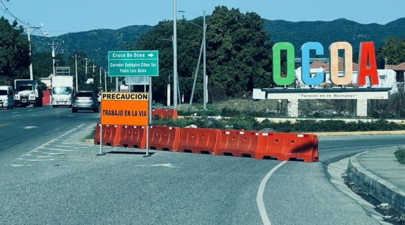 Derrumbe cierra carretera hacia San José de Ocoa y genera desvíos