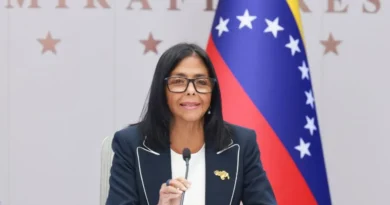 EE.UU. elimina sanciones a Delcy Rodríguez y la quita de OFAC
