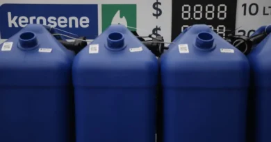 ENAP anuncia reducción de $455,8 en el precio de la parafina
