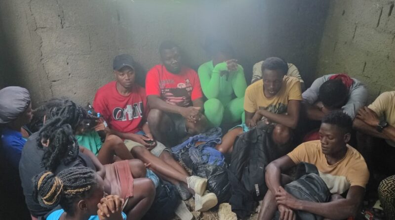 Ejército desmantela centro de indocumentados en Dajabón, 49 detenidos