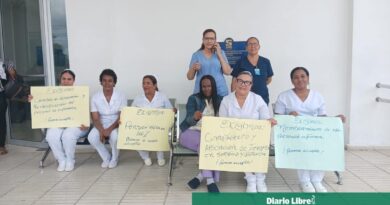 Enfermeras detienen servicios en hospitales por mejoras laborales