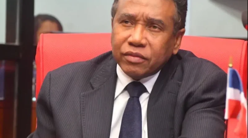 Félix Bautista alerta sobre minería y su efecto en el Yaque del Sur